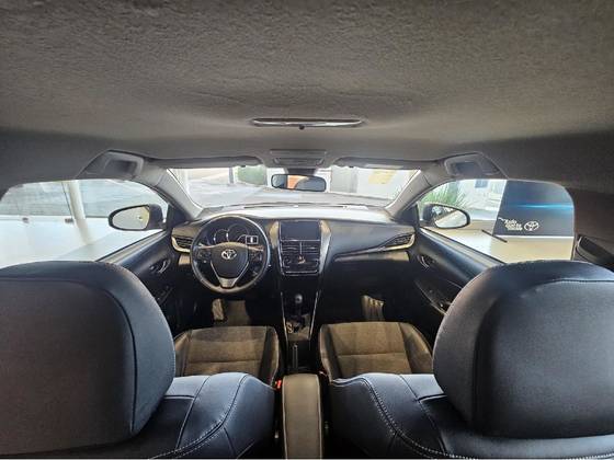 TOYOTA YARIS 1.5 16V FLEX SEDAN XS CONNECT MULTIDRIVE
